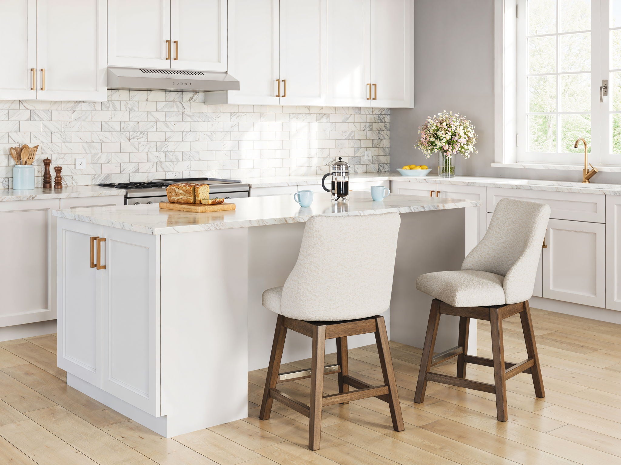 Cabalynn - Tabouret de bar pivotant rembourré (lot de 2) - Avoine / Marron clair