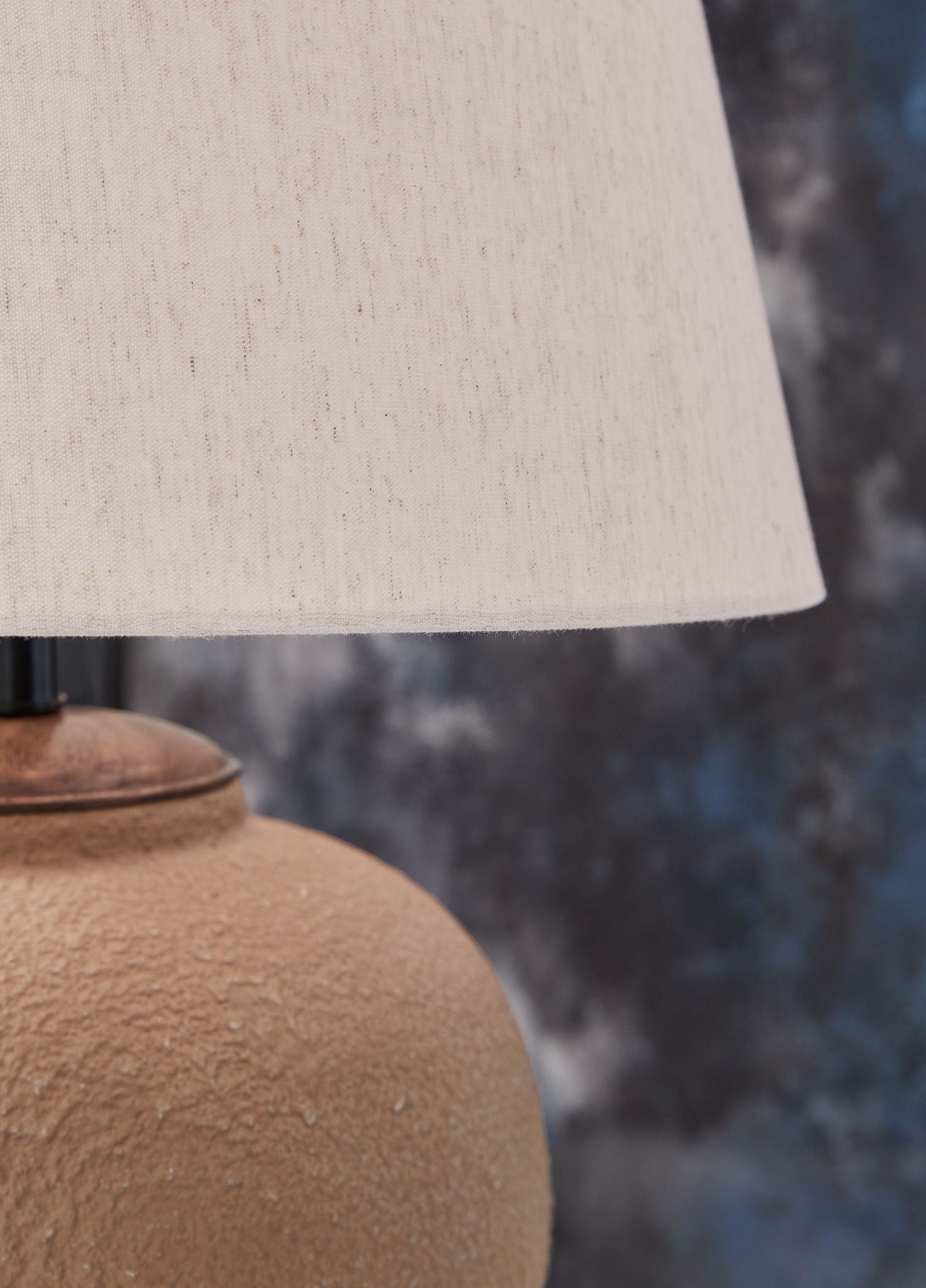 Scantor - Lampe de table en métal - Rouille