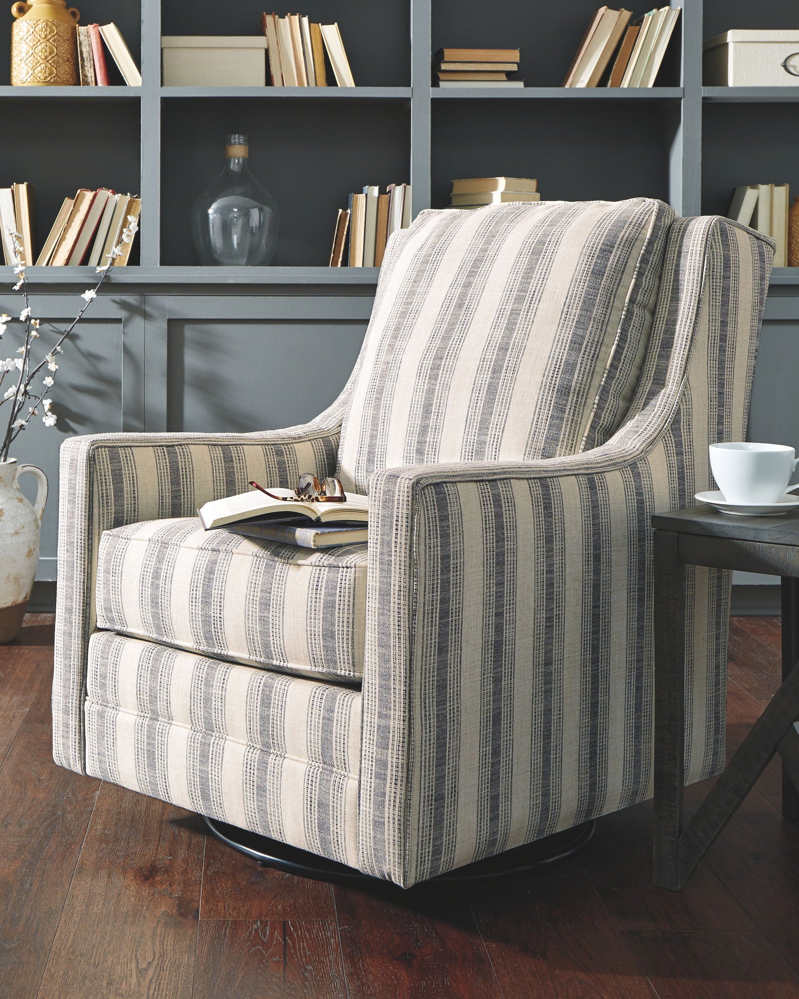 Kambria - Fauteuil d'appoint pivotant et inclinable