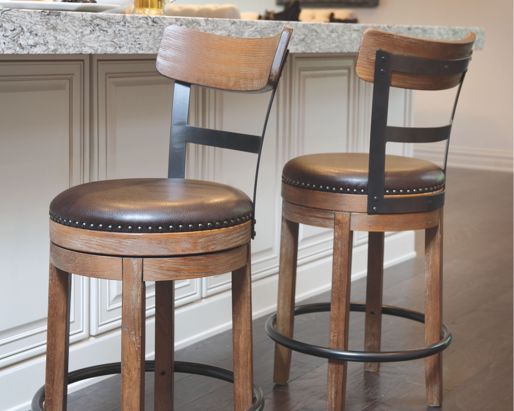 Pinnadel - Tabouret de bar pivotant