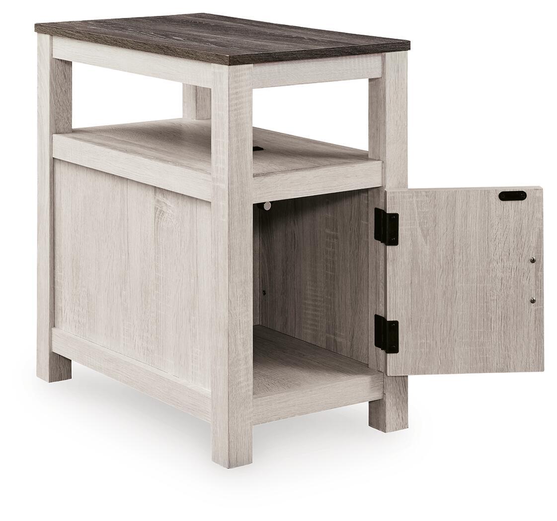 Fendenmore - Table d'appoint de chaise