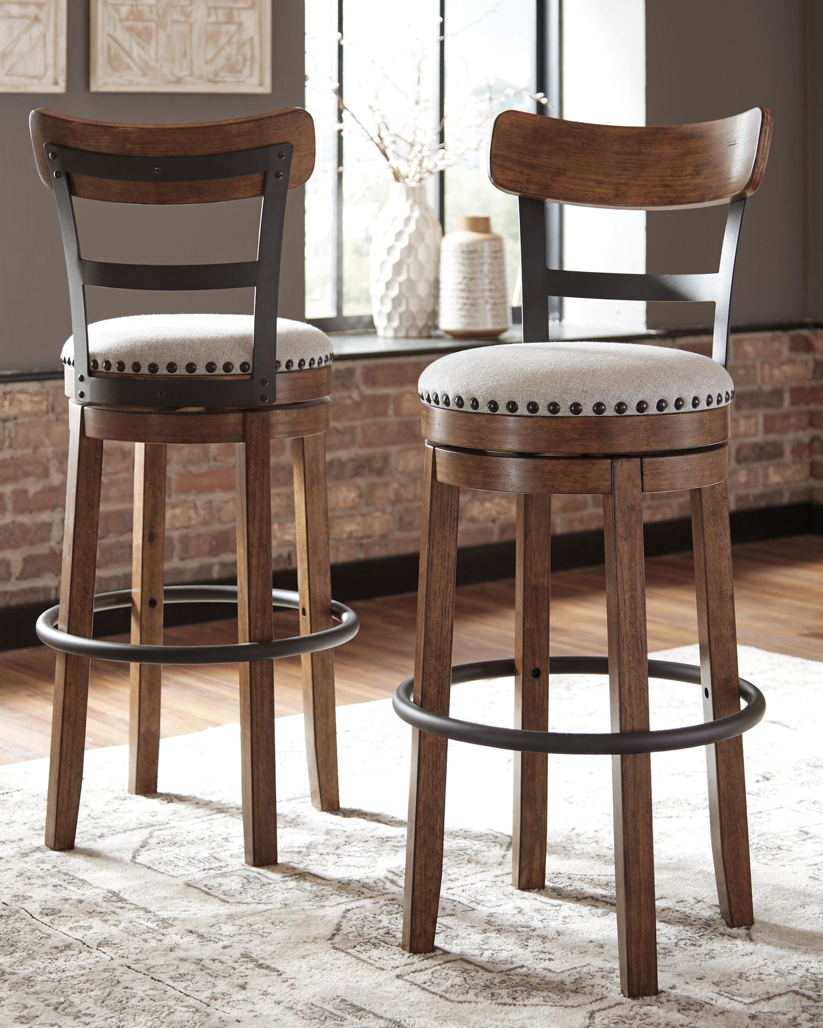Valebeck - Tabouret de bar haut pivotant rembourré