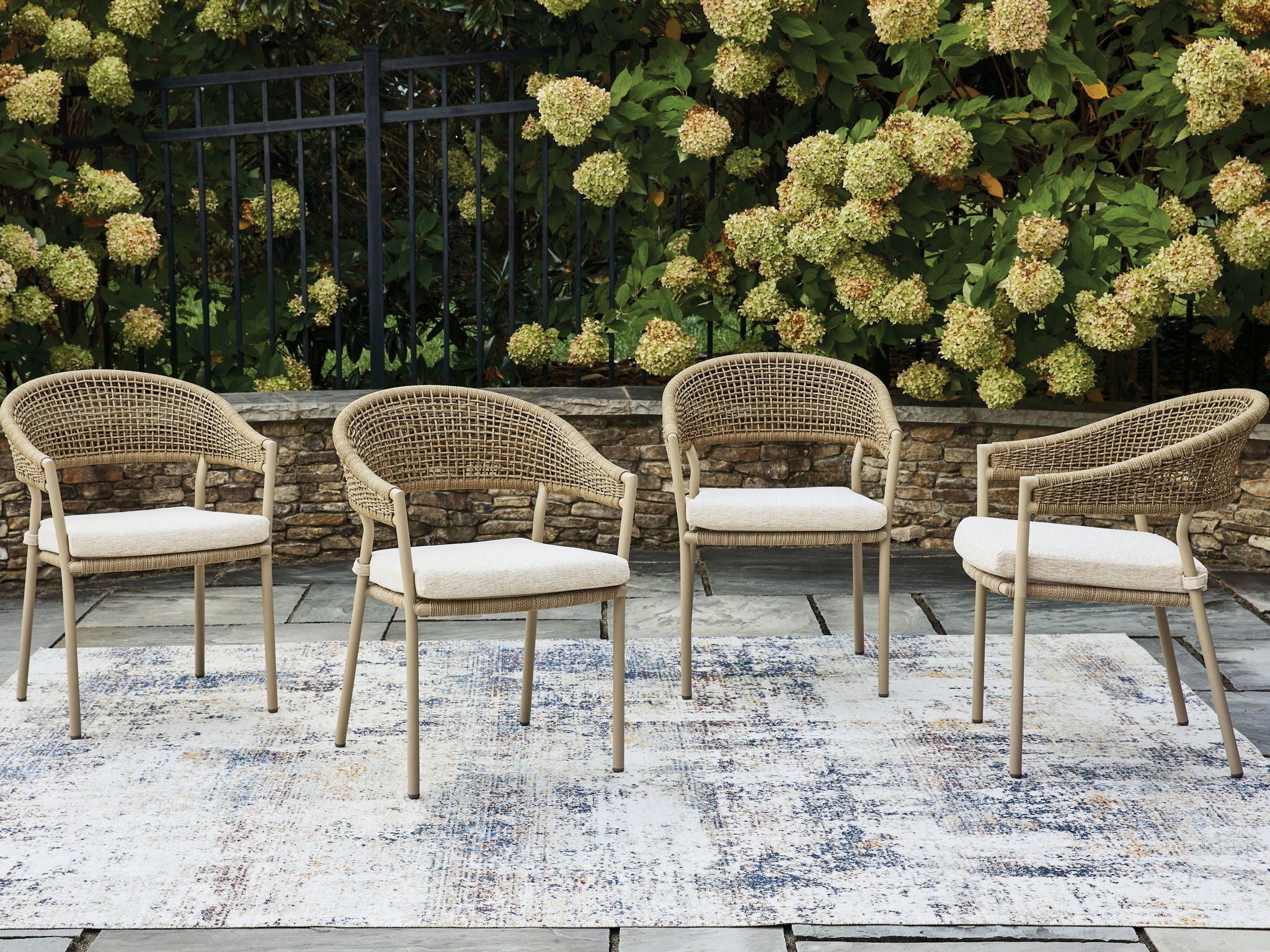 Orchard Beach - Fauteuil avec coussin (Lot de 4) - Beige