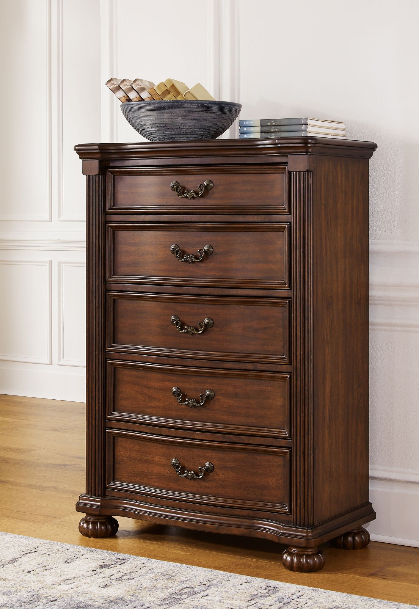 Lavinton - Commode à cinq tiroirs - Brun