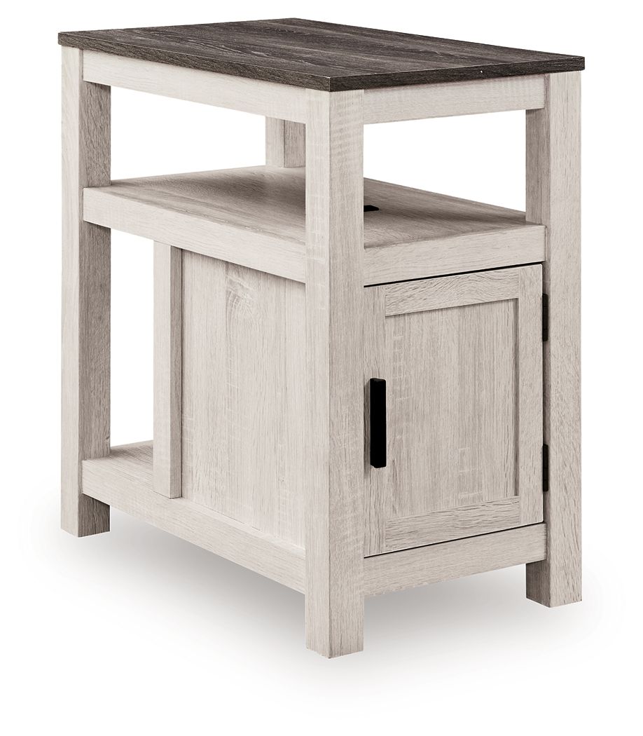 Fendenmore - Table d'appoint de chaise
