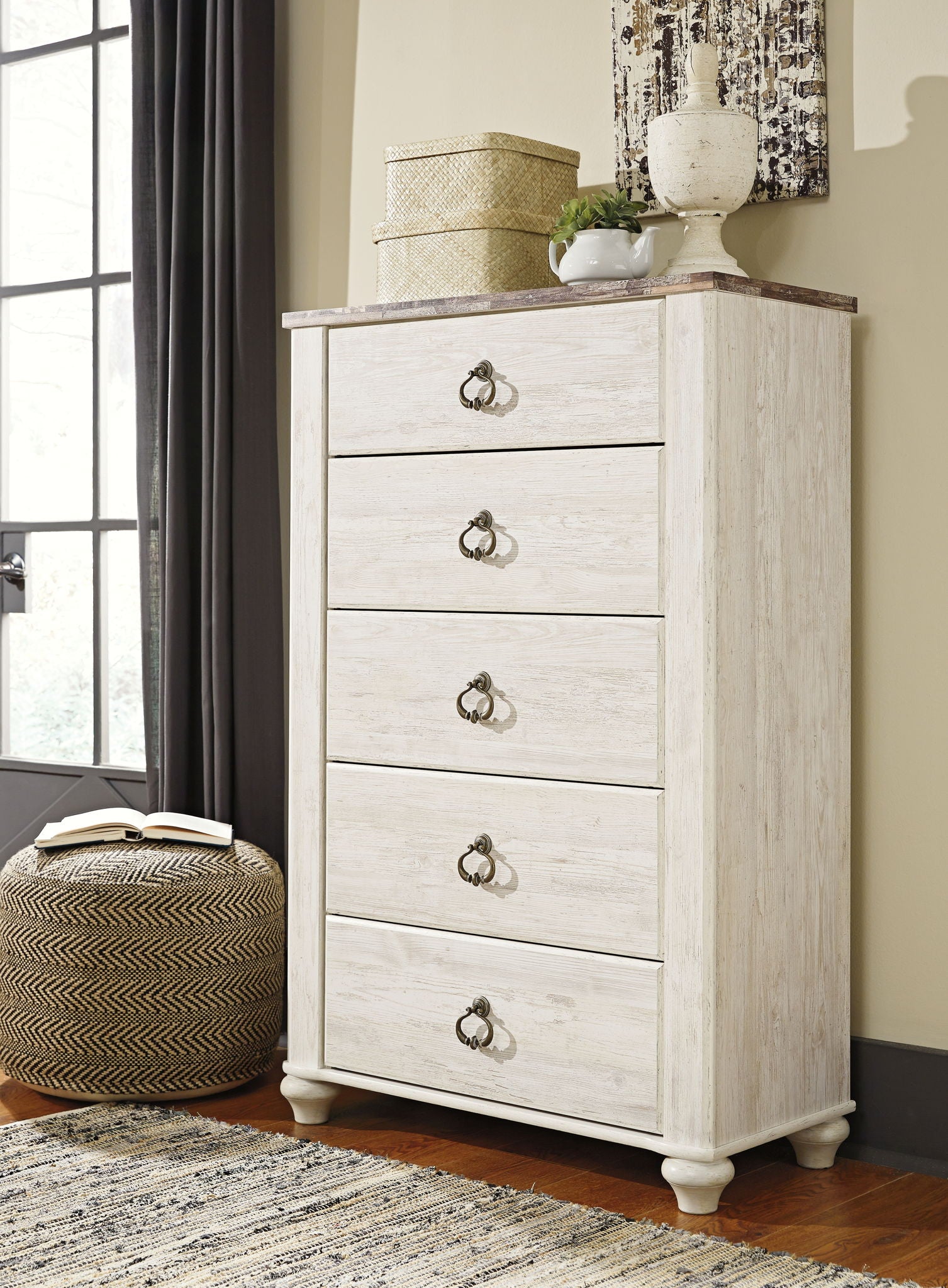 Commode à cinq tiroirs Willowton - Marron / Beige / Blanc