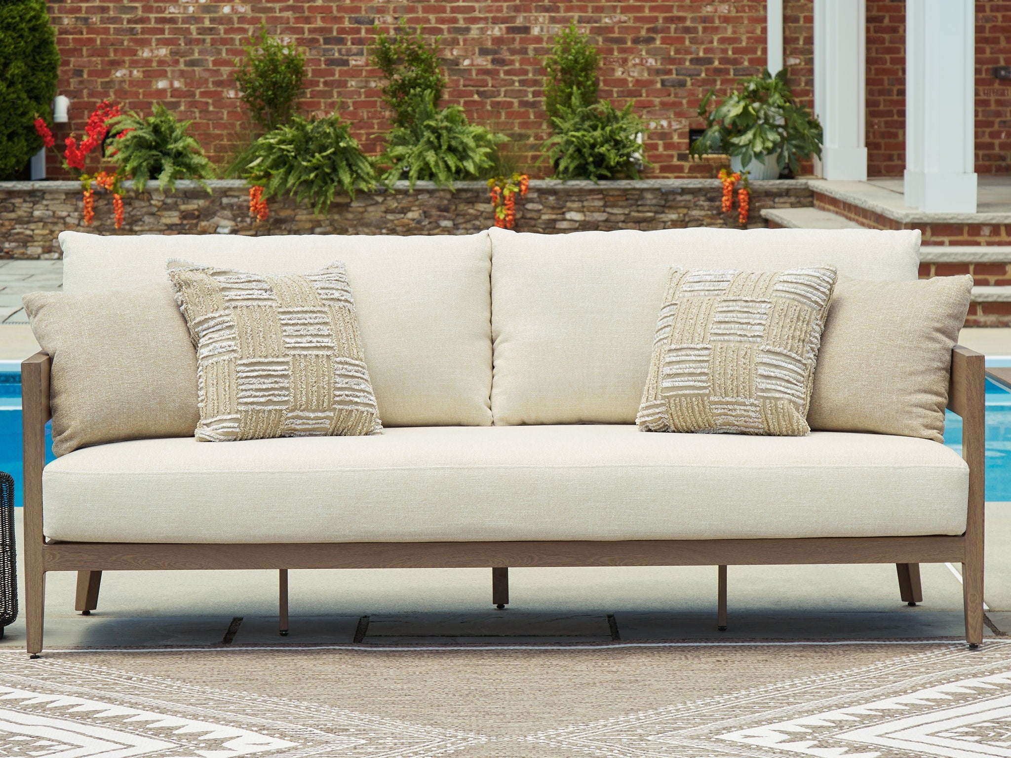 Serene Bay - Canapé avec coussin - Marron foncé / Blanc