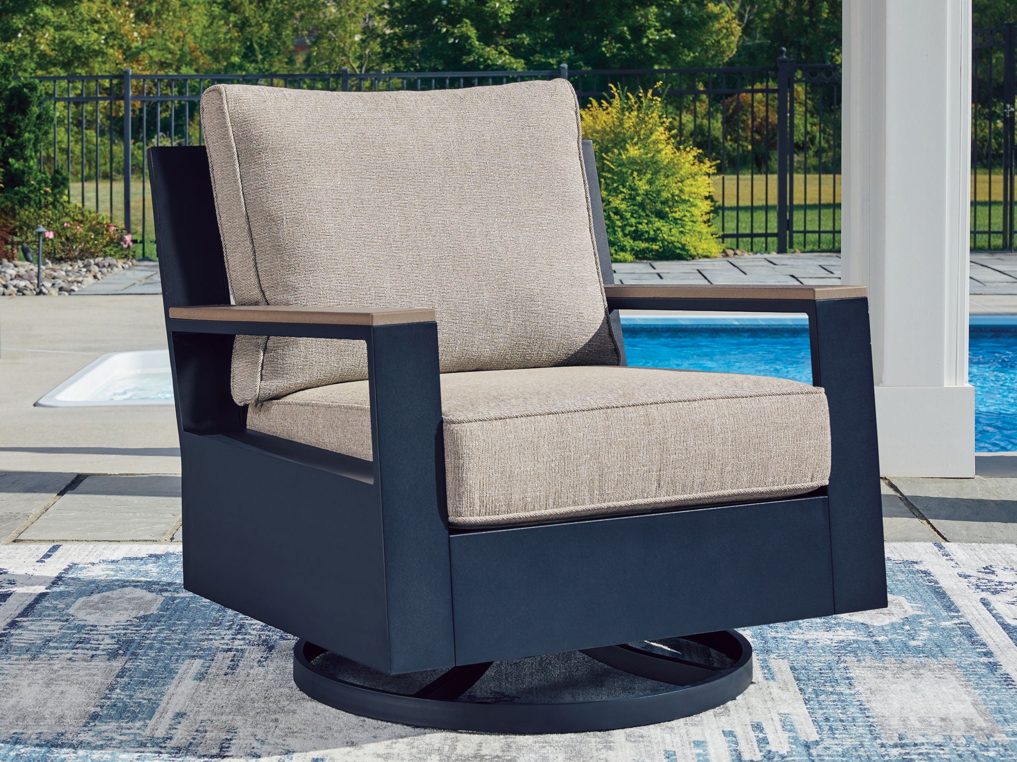East Beach - Fauteuil planeur pivotant avec coussin - Bleu