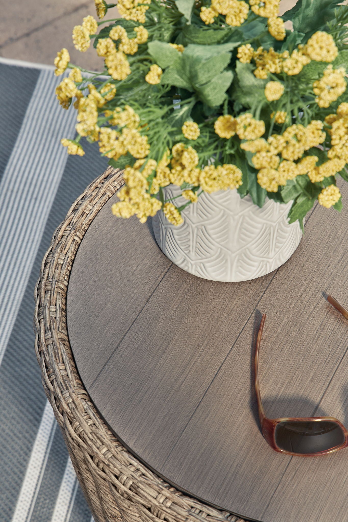 Danson - Table d'appoint ronde - Beige