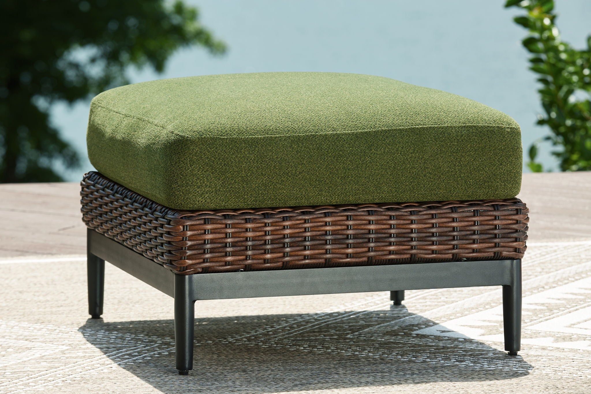 Horizon Hall - Pouf avec coussin - Marron / Vert