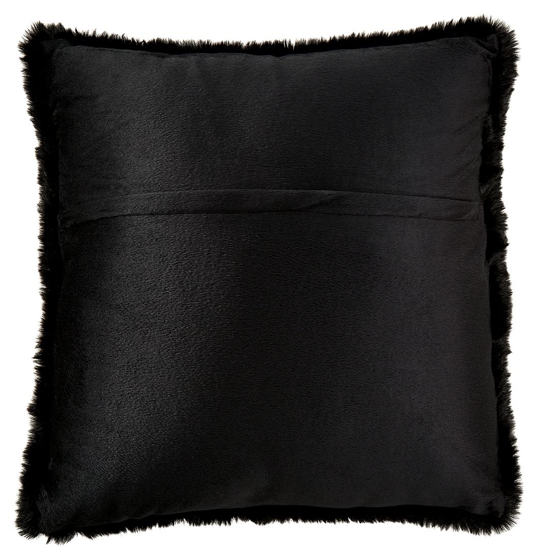 Gariland - Coussin en fausse fourrure