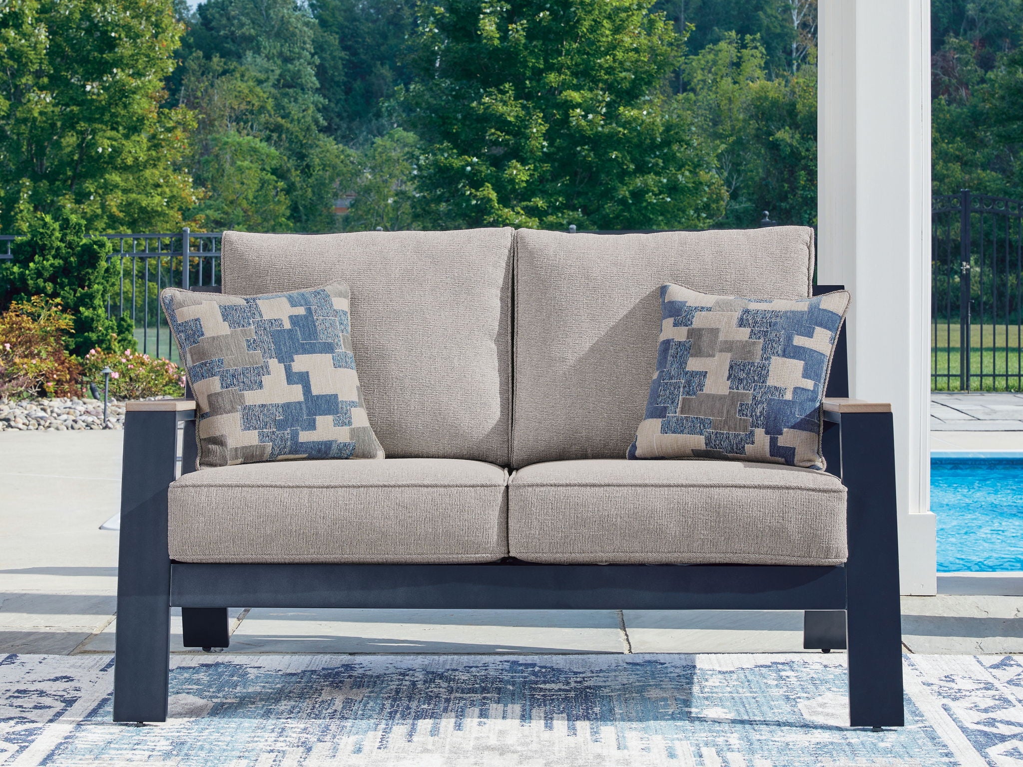 East Beach - Causeuse avec coussin - Bleu