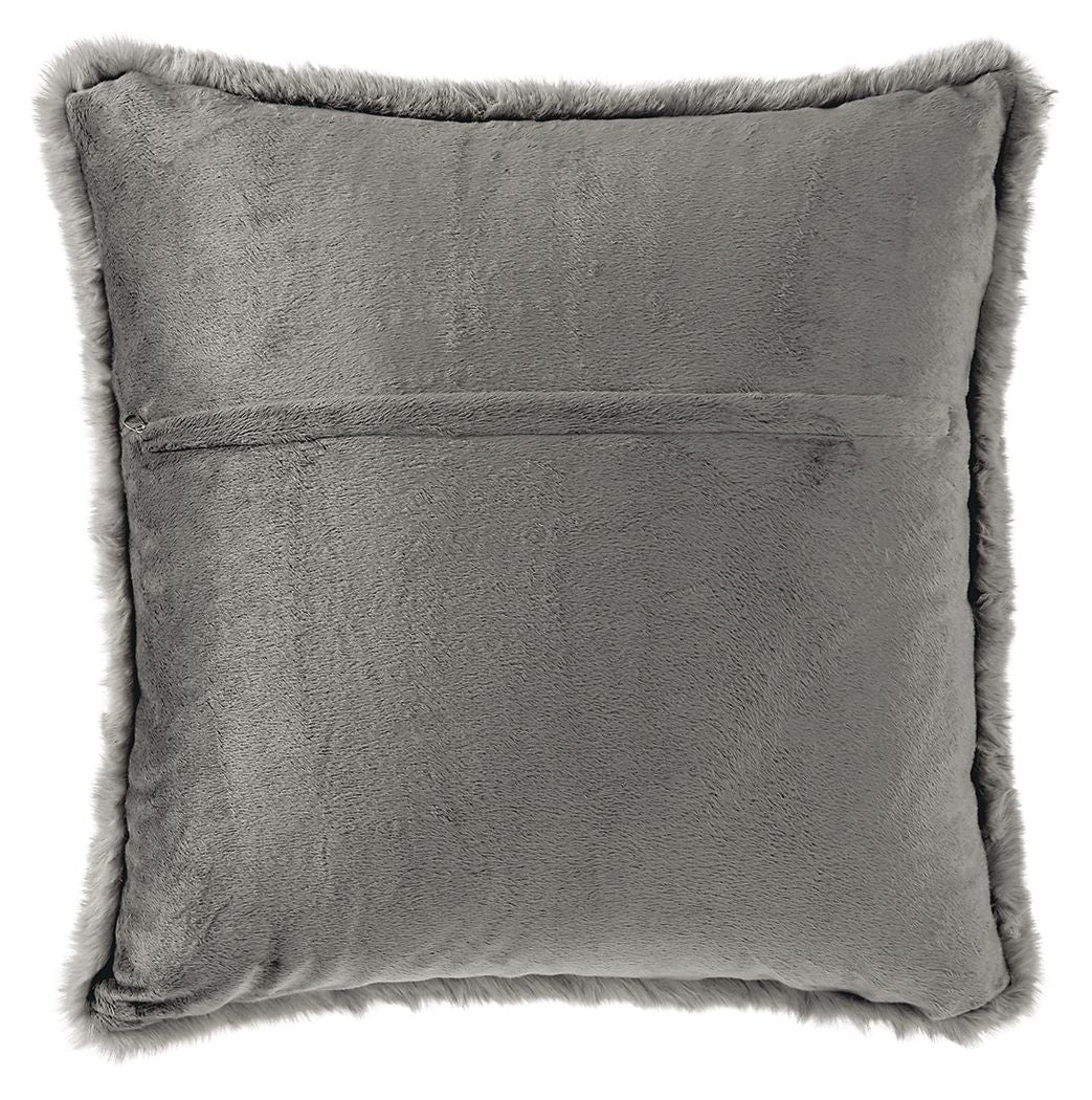 Gariland - Coussin en fausse fourrure