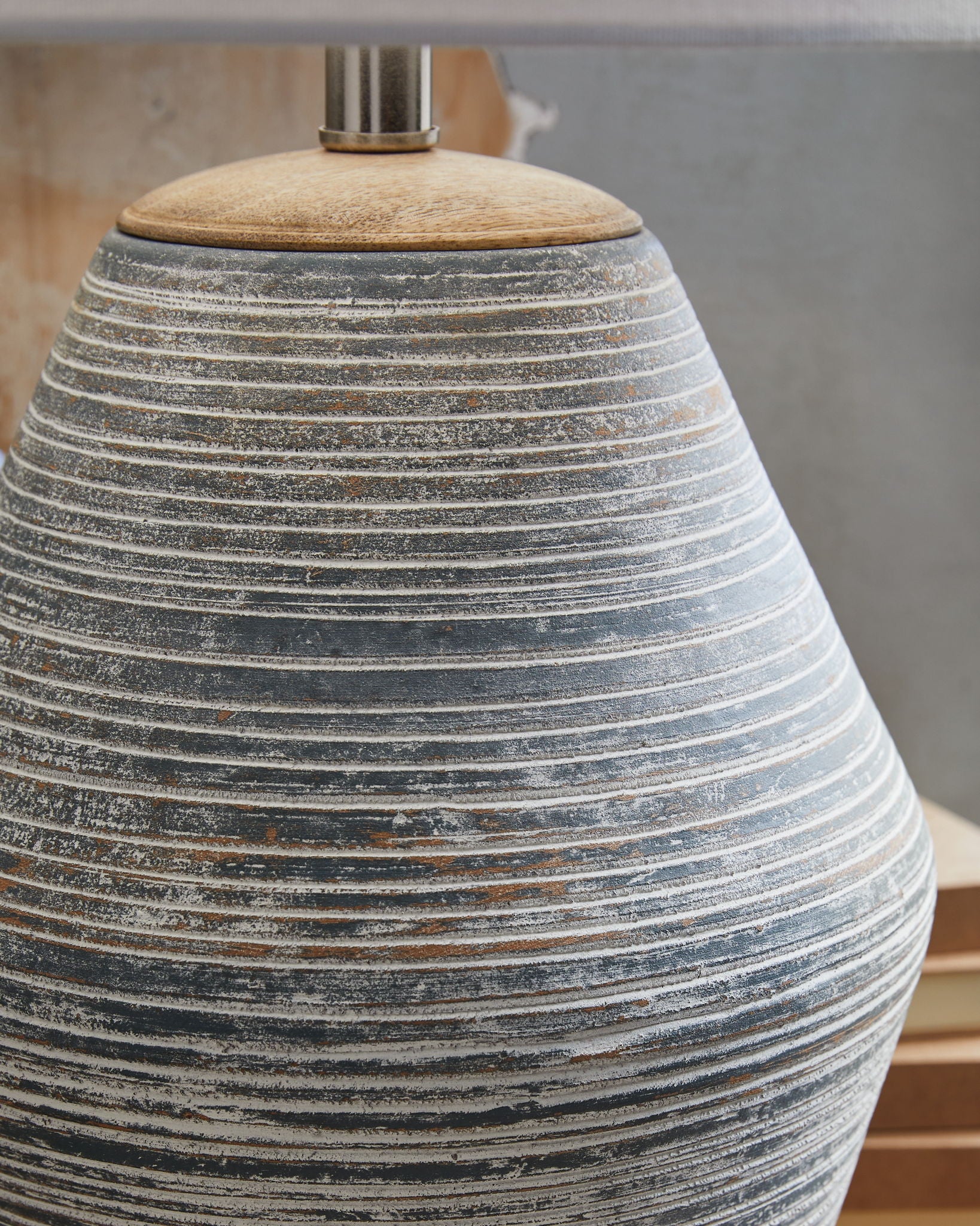 Lampe de table Lawrock en terre cuite – Bleu antique