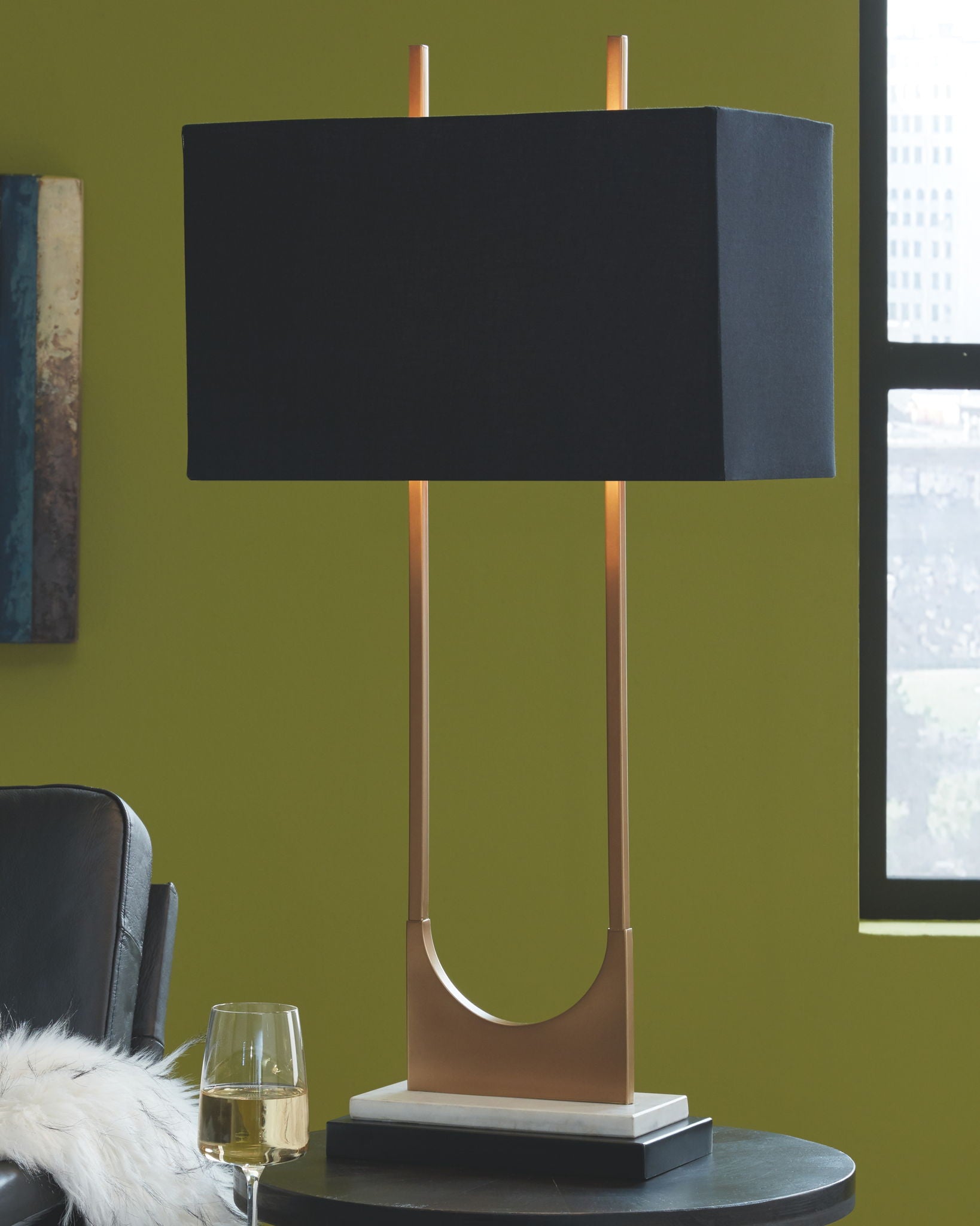 Malana - Lampe de table en métal - Finition laiton