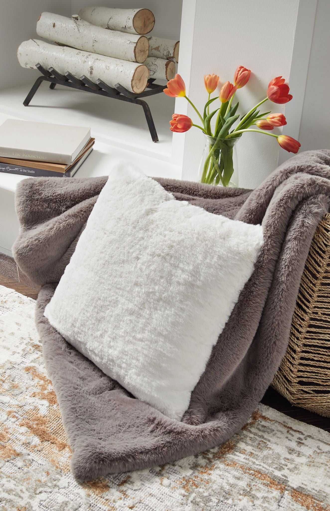 Gariland - Coussin en fausse fourrure