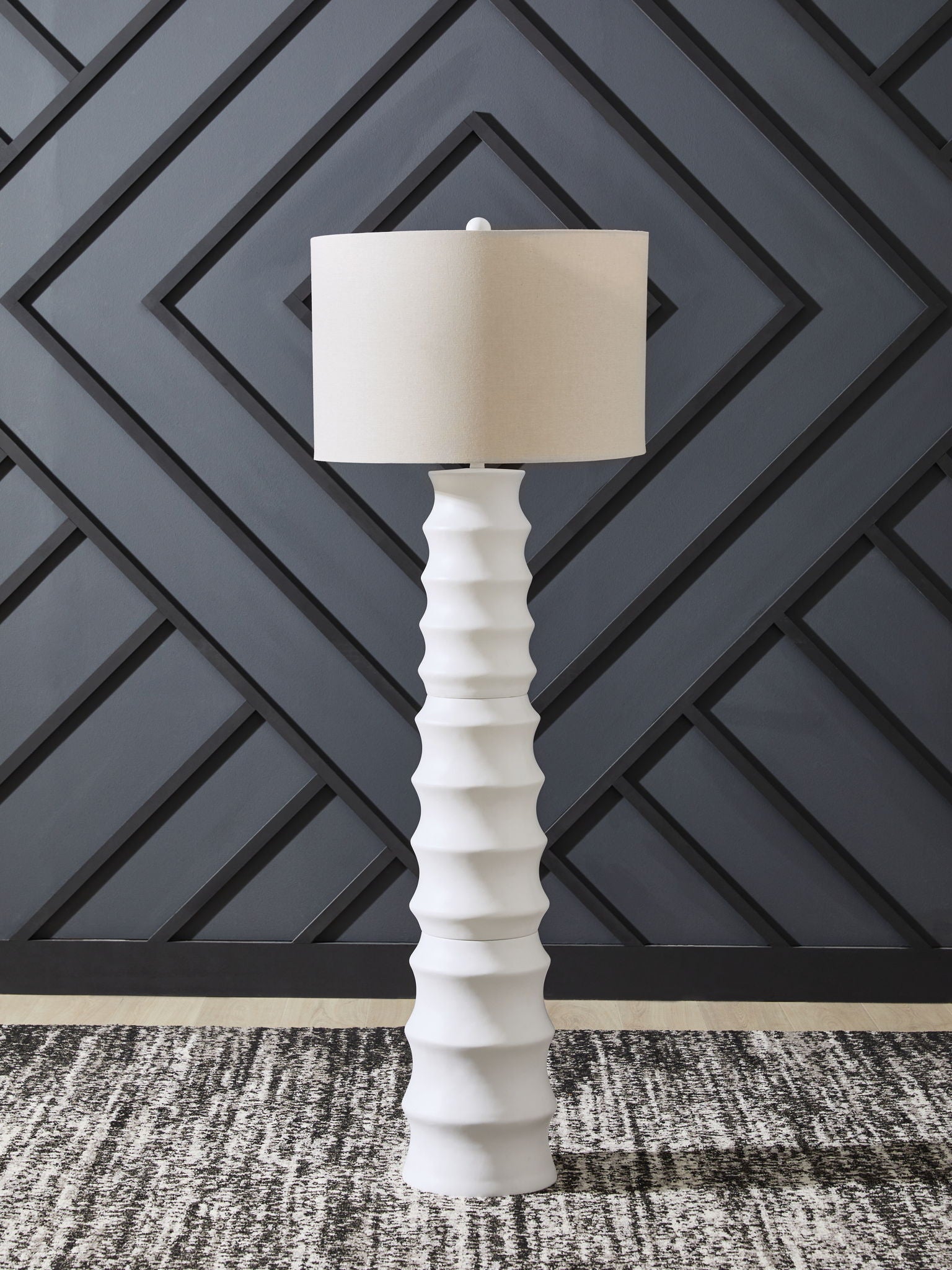 Veraleigh - Lampe Poly