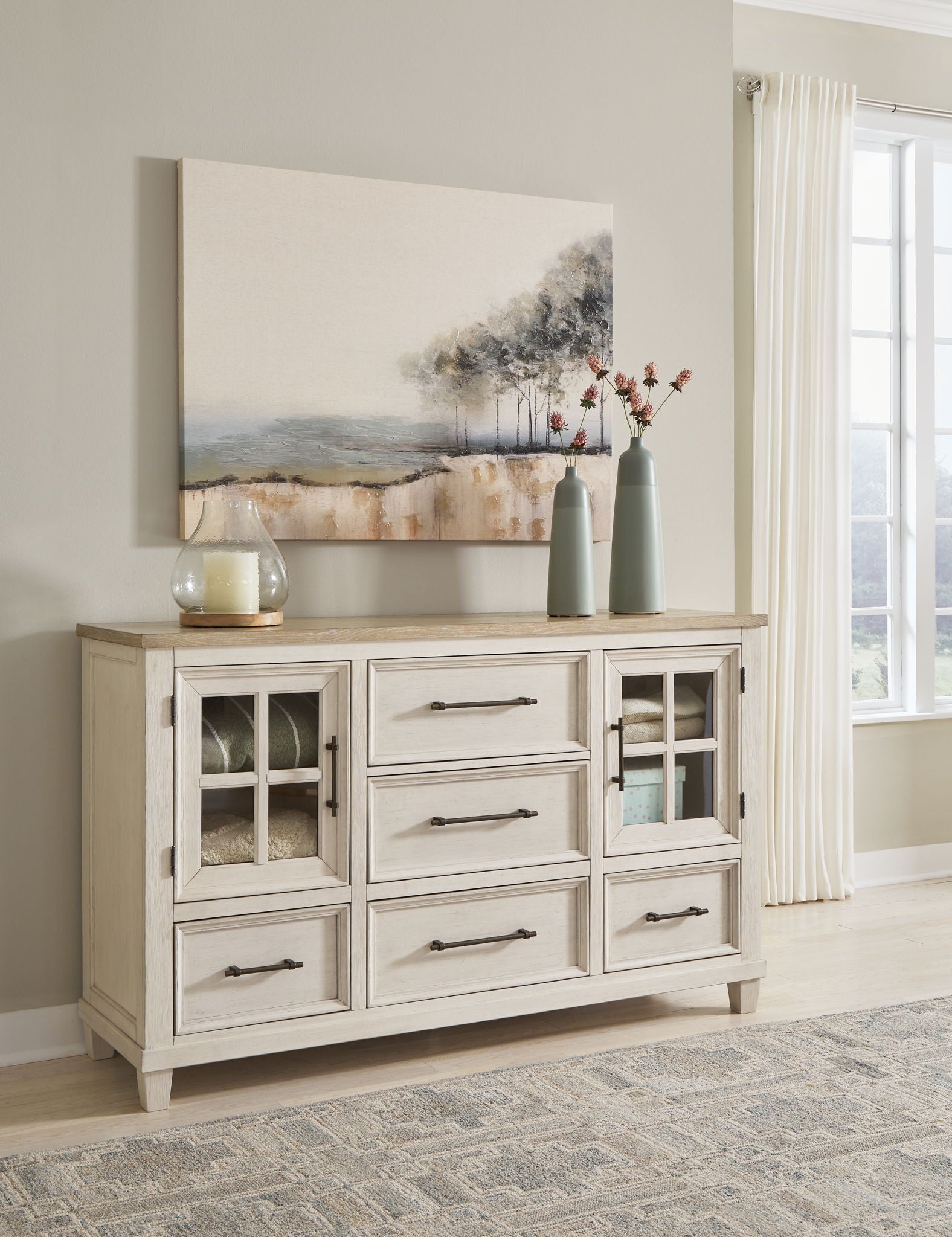 Shaybrock - Commode - Blanc antique / Marron