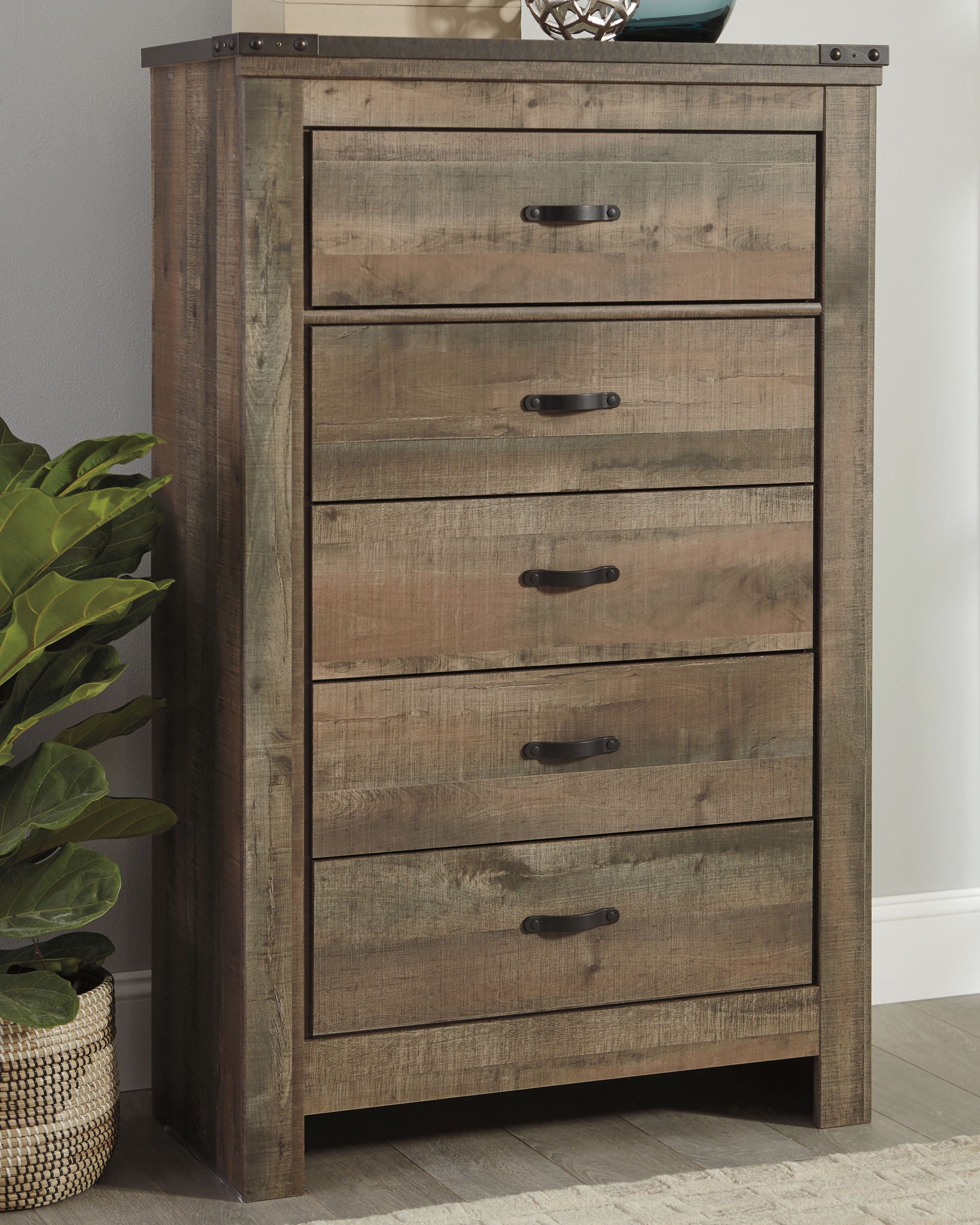 Trinell - Commode à cinq tiroirs - Marron