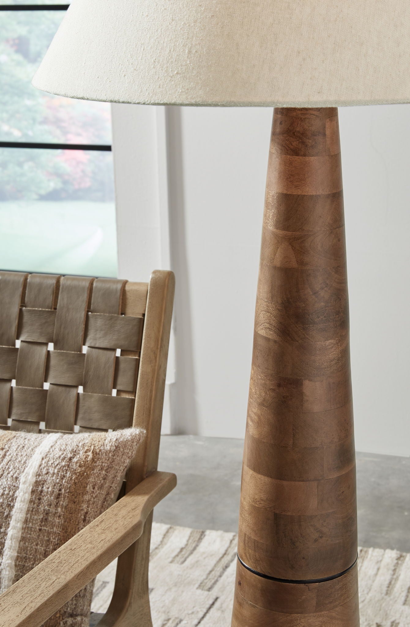 Danset - Lampe en bois