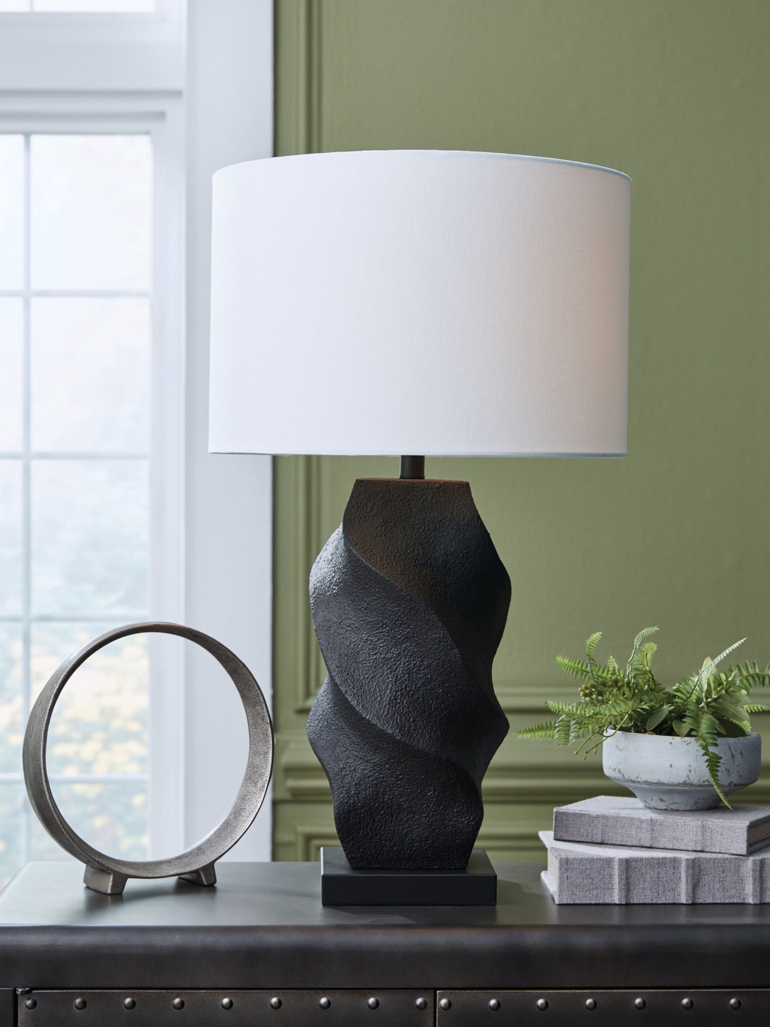 Amillion - Lampe de table Poly - Noir