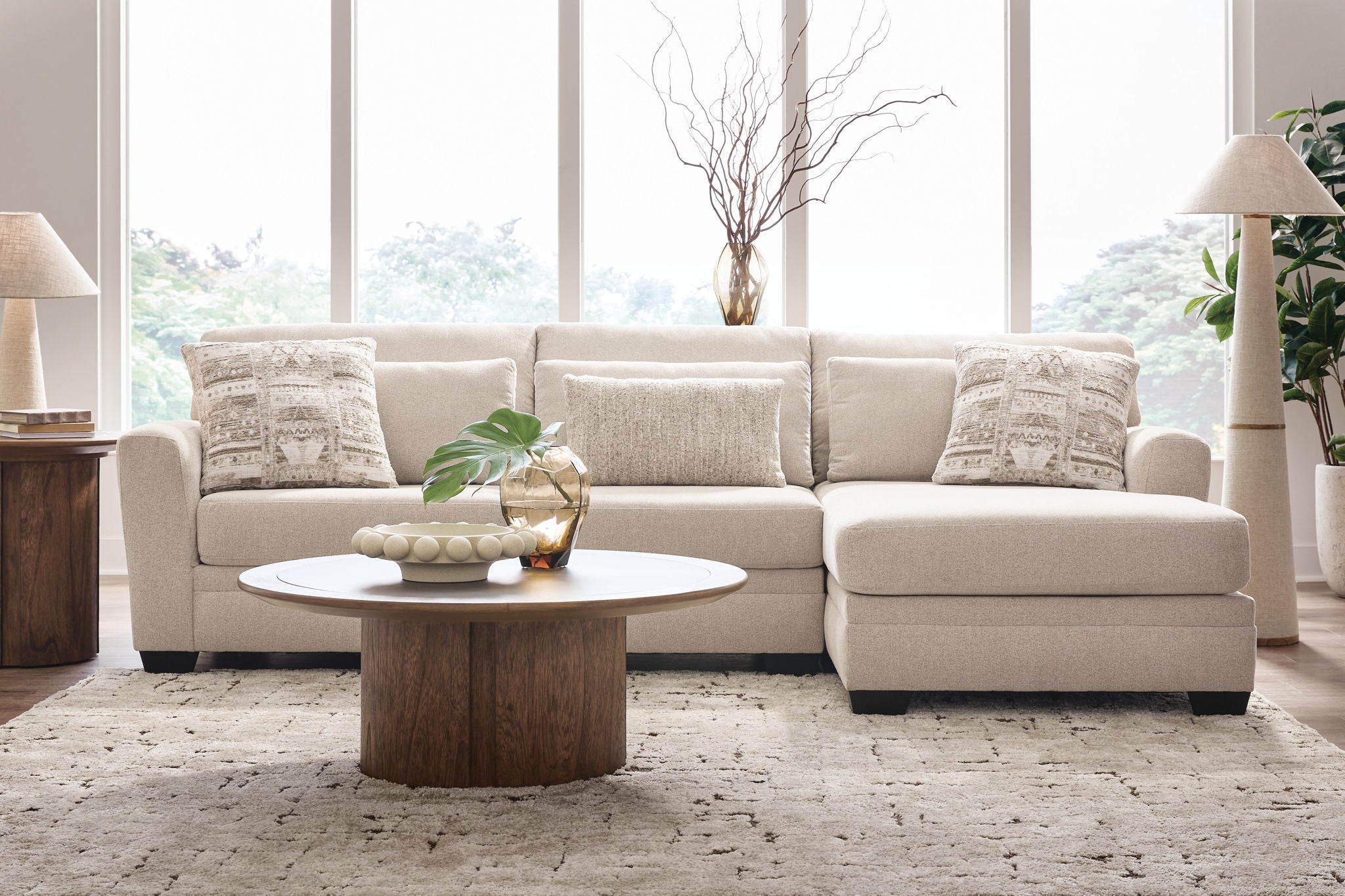 Mandi Point - Sectional