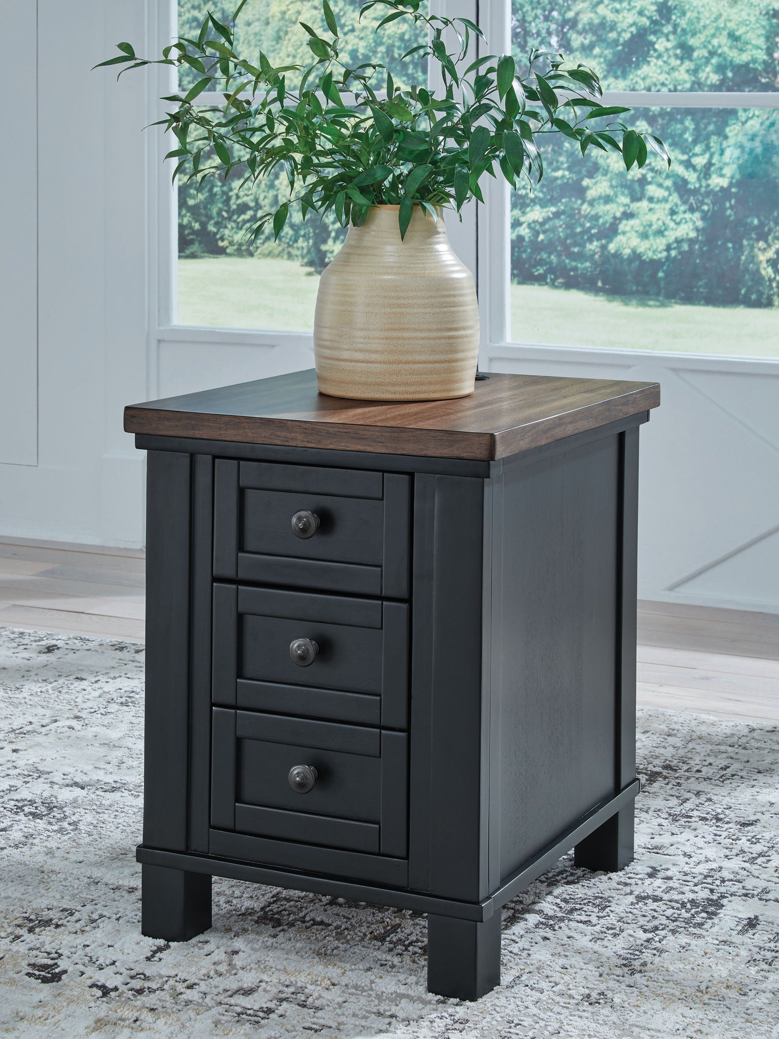 Wildenauer - Chair Side End Table - Brown / Black