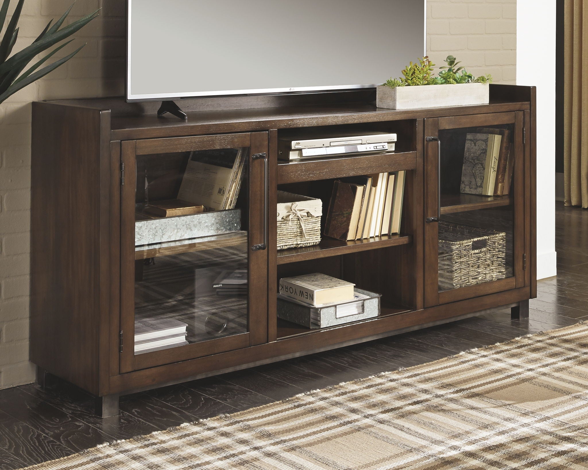 Meuble TV Starmore – Grande taille avec option foyer – Marron
