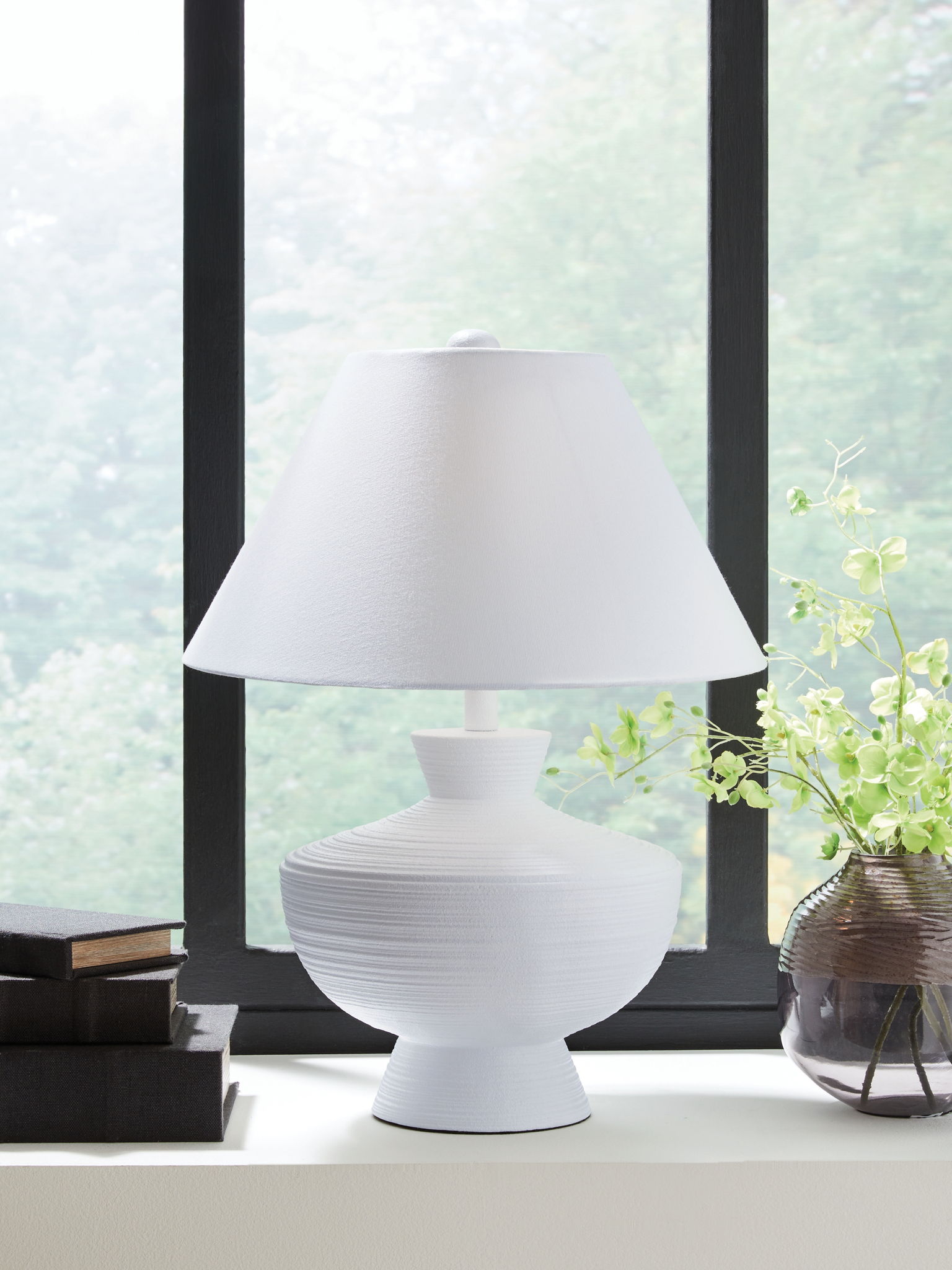 Harelwood - Lampe de table en polyéthylène - Blanc