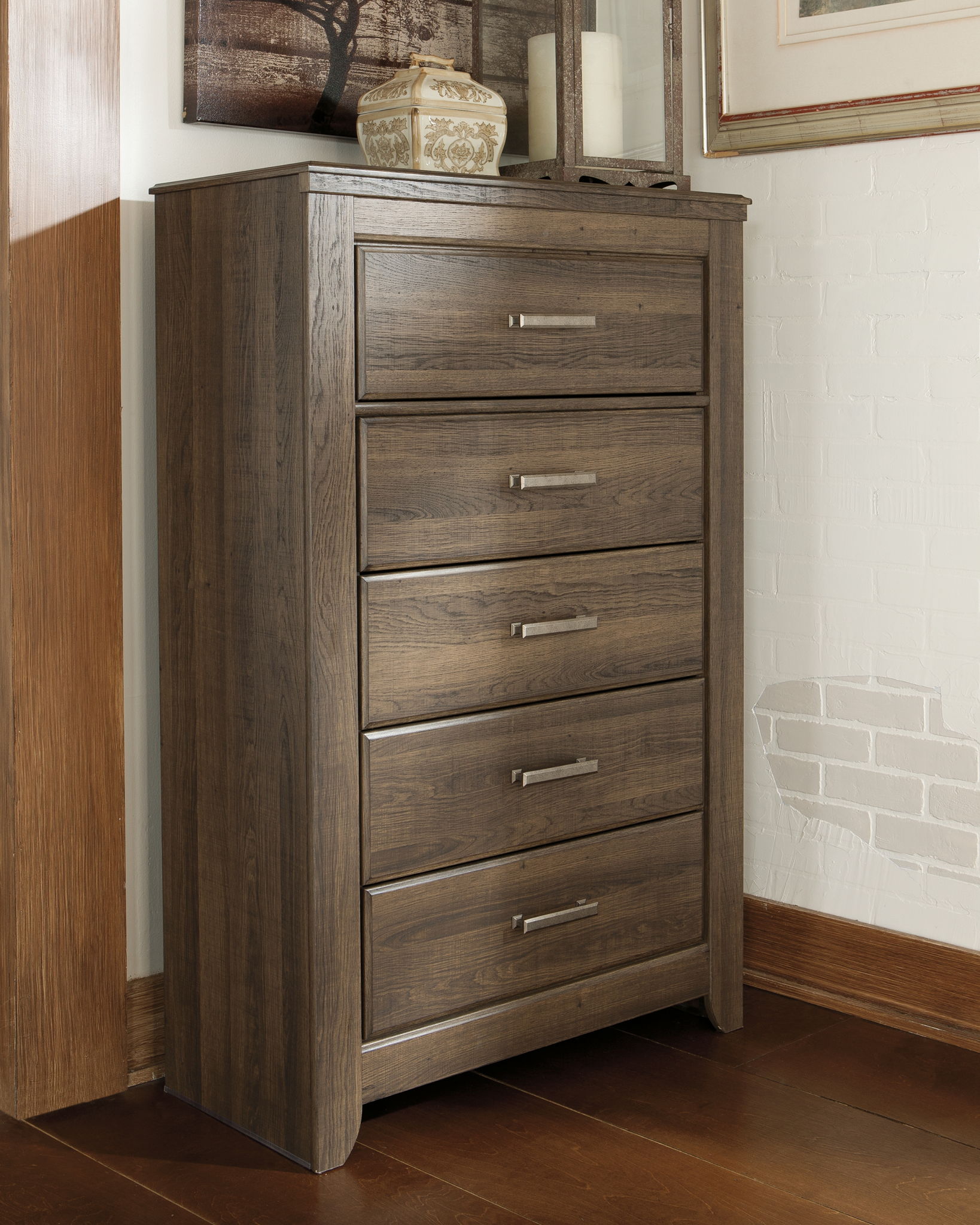 Juararo - Commode à cinq tiroirs - Brun foncé
