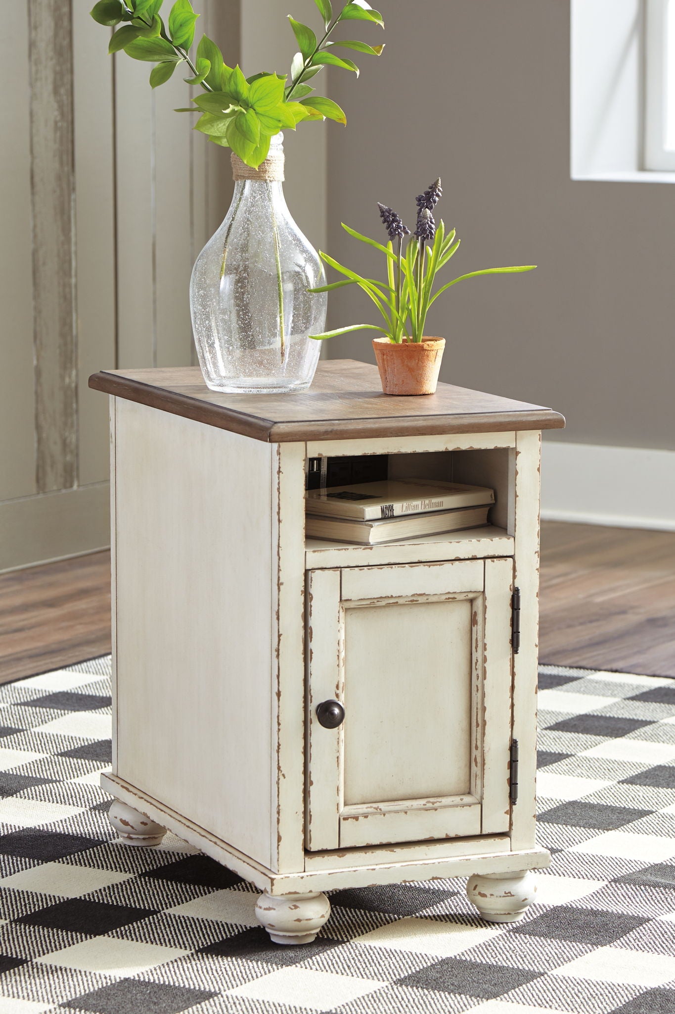 Realyn - Table d'appoint - AC / USB - Blanc / Marron