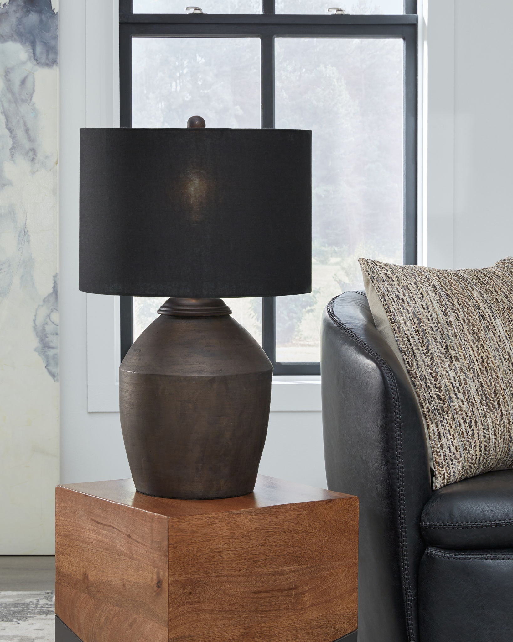 Naareman - Lampe de table en terre cuite - Noir métallique