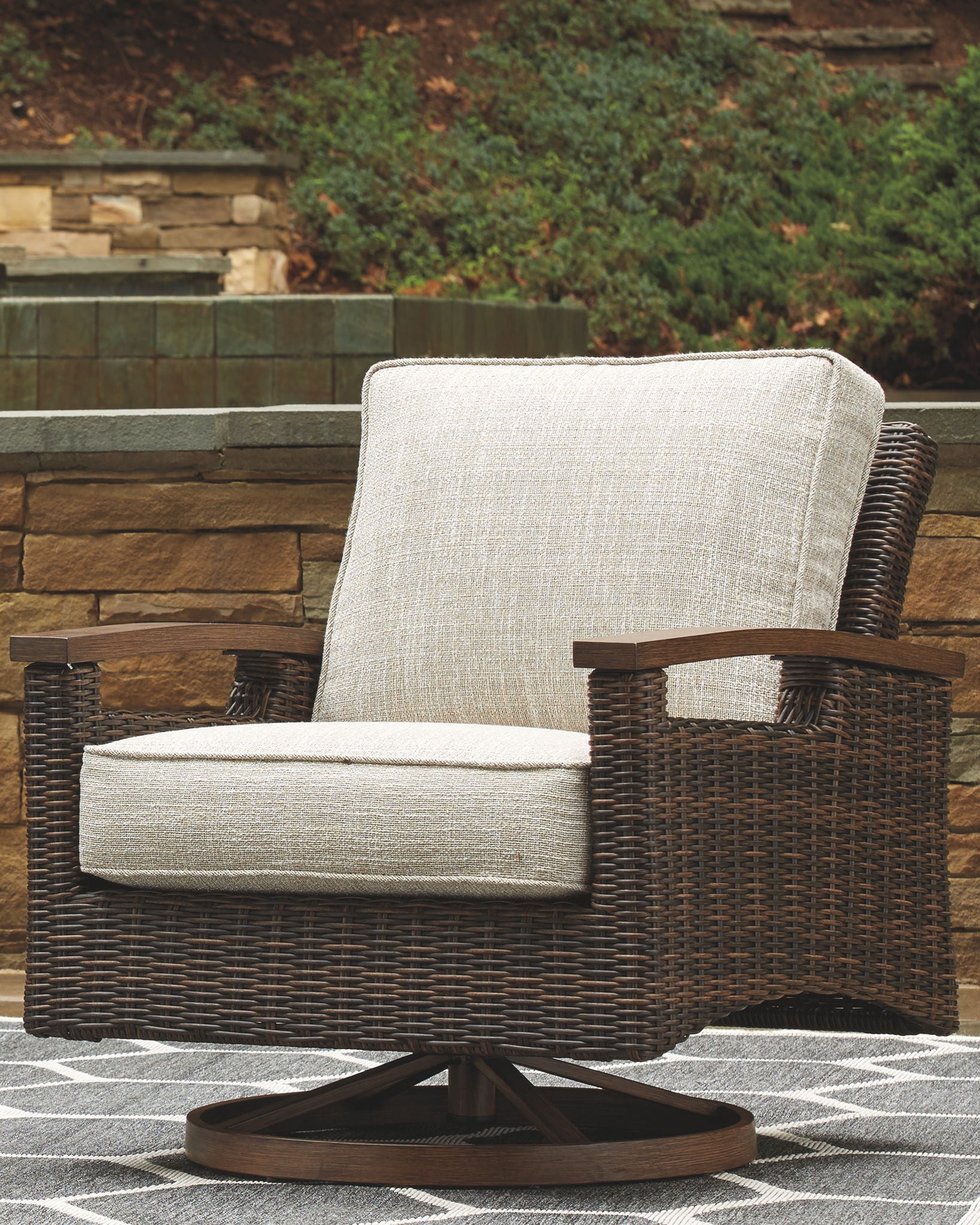 Paradise Trail - Fauteuil inclinable pivotant (lot de 2) - Marron moyen