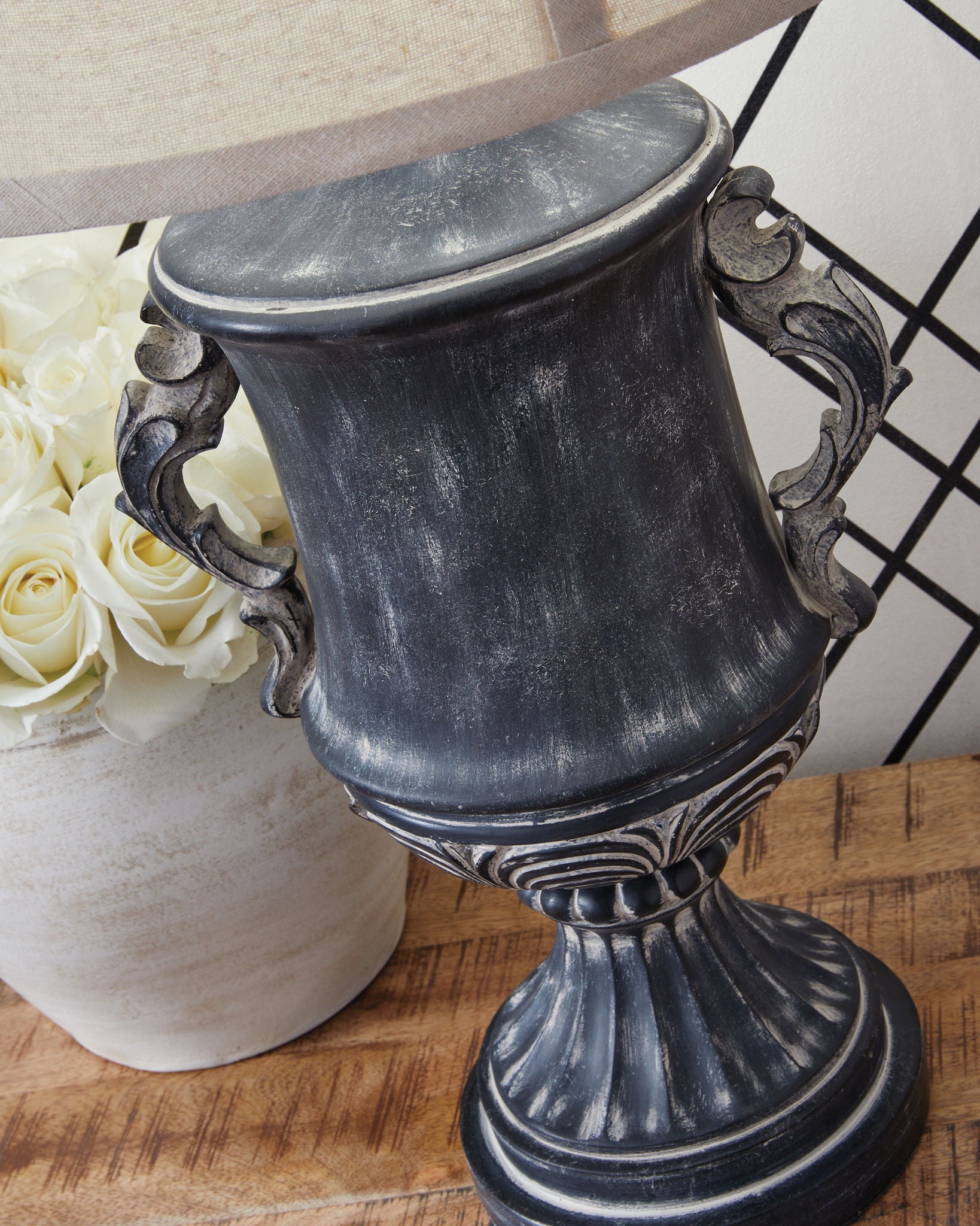 Morvanford - Lampe de table Poly - Noir antique
