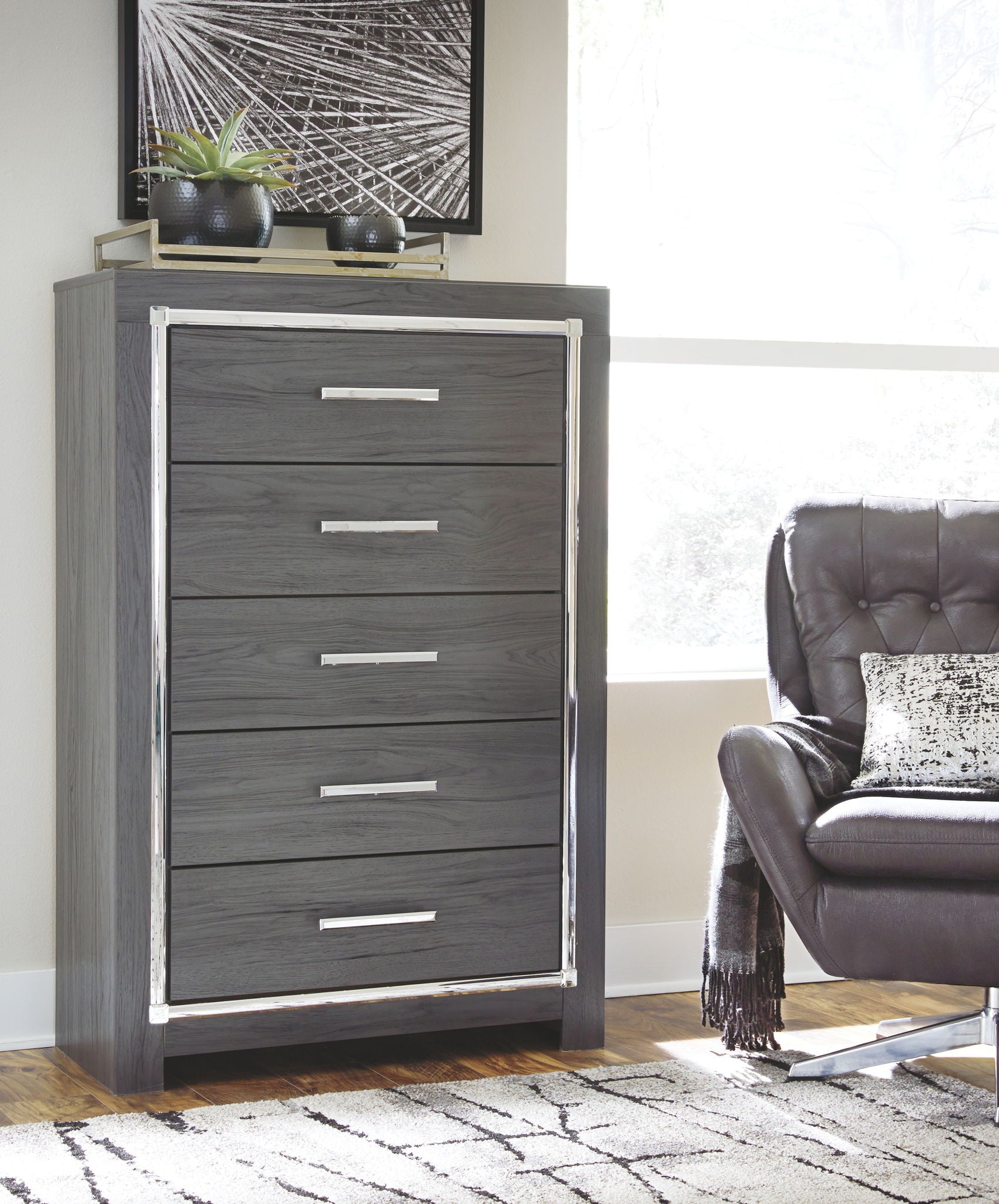 Commode à cinq tiroirs Lodanna - Gris