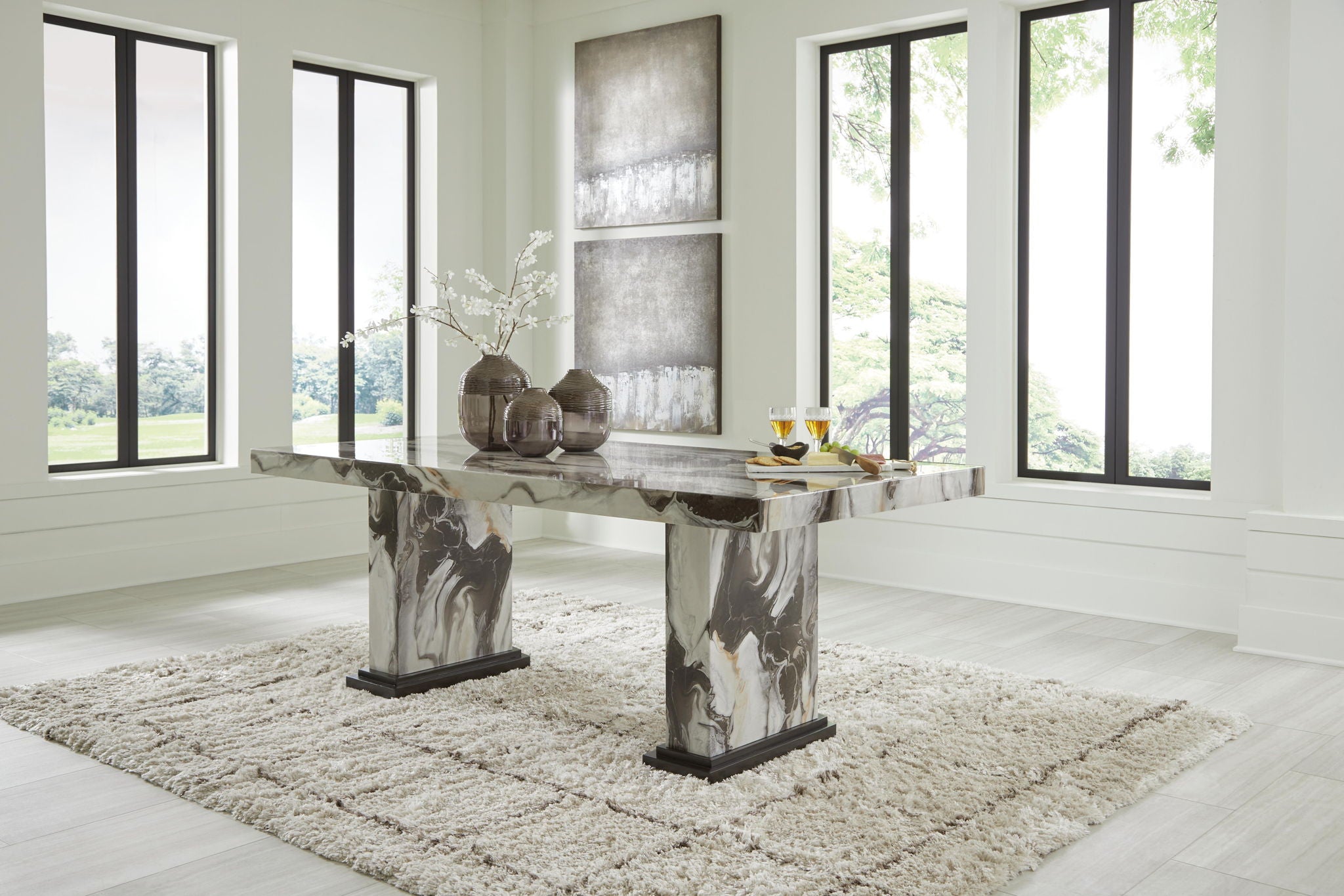 Jeshina - Table à manger - Marron foncé / Beige