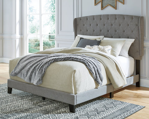 Vintasso Queen Upholstered Bed